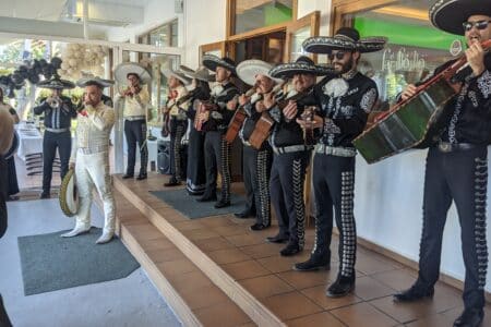 contratar mariachis en Valencia