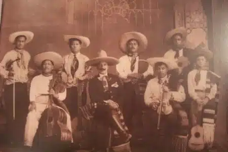 EL MARIACHI ORIGEN