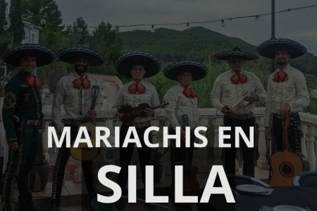 MARIACHIS EN SILLA