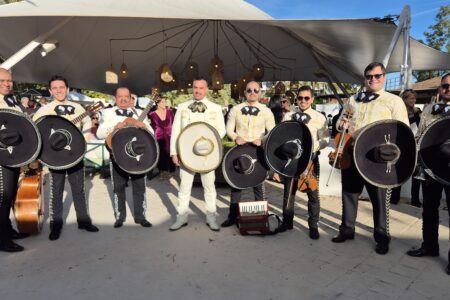 Mariachi Valencia De Tito Ruiz