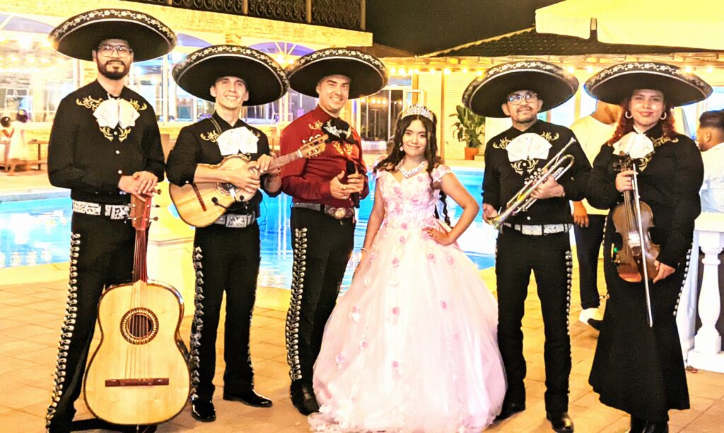 Mariachi Valencia De Tito Ruiz