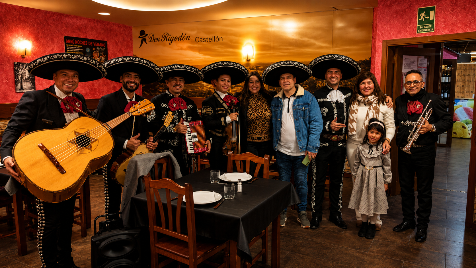 Reuniones familiares con mariachi
