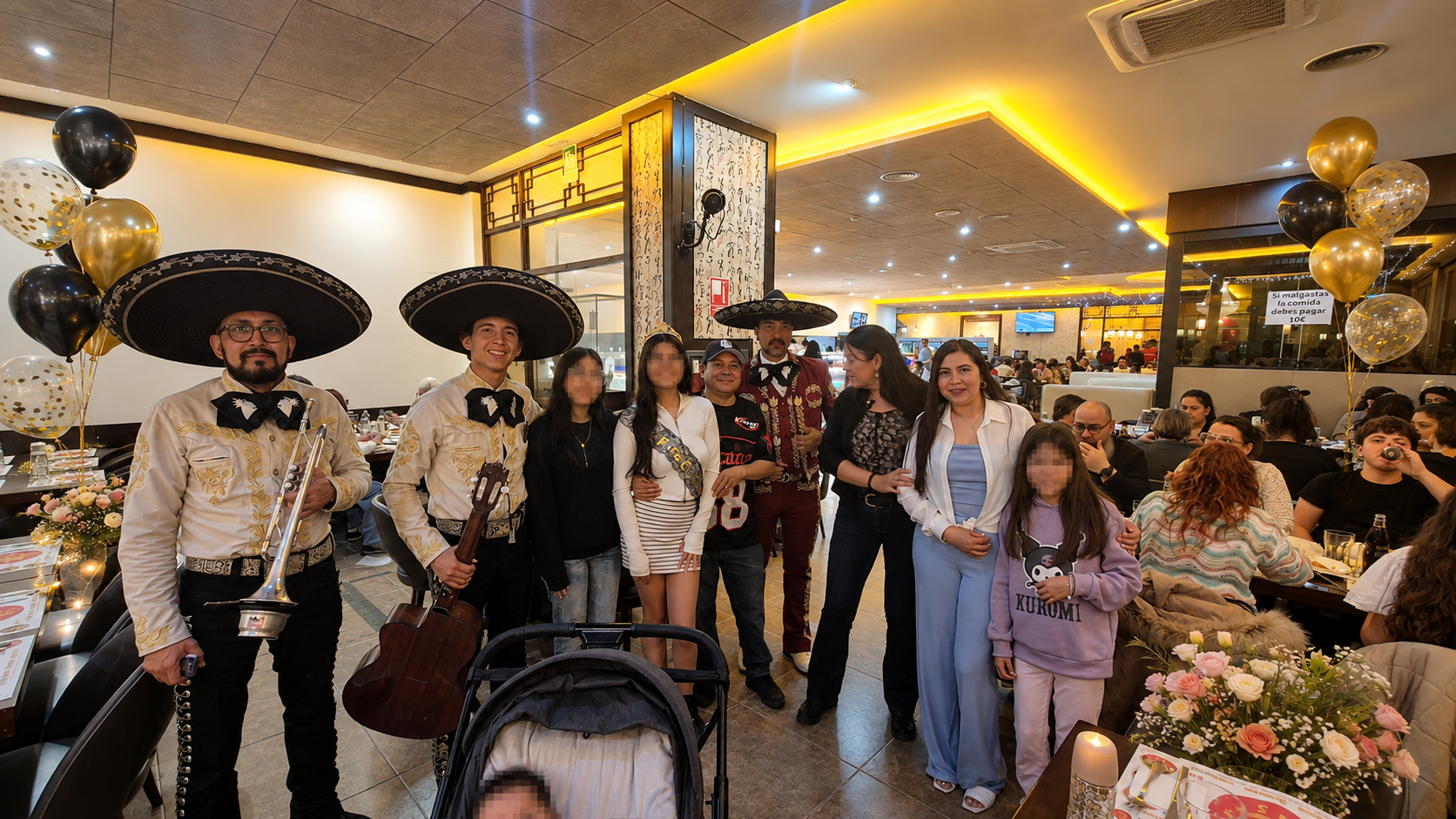 Mariachis para restaurantes en Valencia durante una cena especial